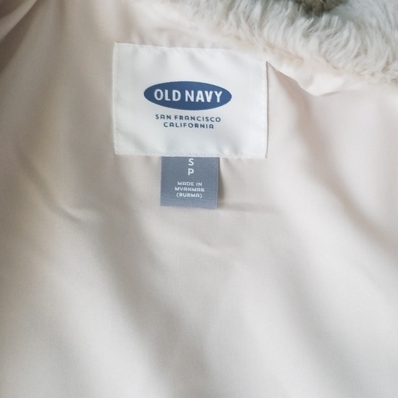 Faux Fur Vest - Picture 3 of 4